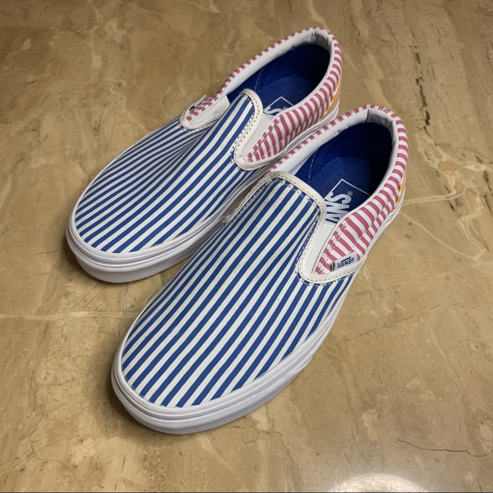 💈VANS STRIPED SLIP-ONS💈